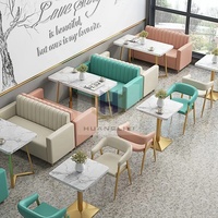 Vente chaude en cuir avec 2 chaises Table en métal et pieds de chaise Meubles de magasin de café de loisirs