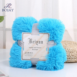 Custom Luxury Faux <strong>Fur</strong> <strong>Blanket</strong> Long Hair Shaggy Fleece Super Soft White PV Plush <strong>Blankets</strong> for Winter King Size - Product Image 3