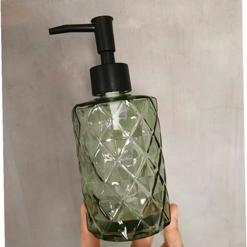 ฝาครอบเพชรสีเขียวทหารสีดำ