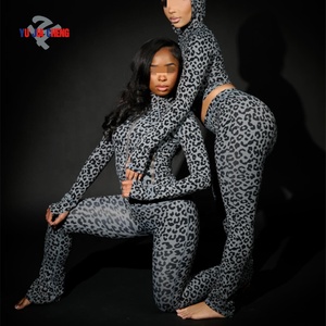 طقم بنطلون واسع من قطعتين بنقشة الفهد مناسب للفتيات الطويلات، بدلة نسائية مخصصة بنقشة الفهد، ملابس رياضية للسيدات - Product Image 1