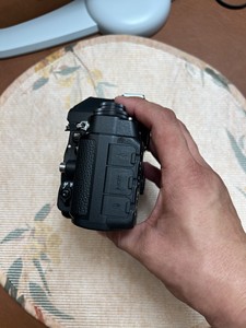 Cámara Nikon DF de 16.2MP en Buen Estado, Cámara DSLR Retro de Fotograma Completo - Product Image 5