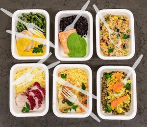 Ensemble de couverts jetables en plastique personnalisés pour la restauration rapide à emporter, vaisselle technique givrée pour le déjeuner et le dîner - Product Image 2