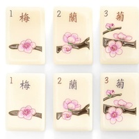 (En stock) Ensemble de mahjong sculpté de style américain en acrylique couleur ivoire Fangfang, table et chaises, cadeau pour les passionnés de jeux