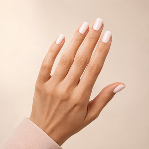 Venta al por Mayor de 32 <span class=keywords><strong>Uñas</strong></span> Postizas Blancas Lechosas, Cubiertas Completas, <span class=keywords><strong>Cortas</strong></span>, Cuadradas, de <span class=keywords><strong>Color</strong></span> Sólido, para Novias, Manicura Minimalista, con Logotipo Personalizado y Empaque - Product Image 3