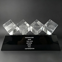 Trophée de bureau en cristal 3D personnalisé poli à multiples facettes Neelpure 198624 pour la reconnaissance des partenaires commerciaux précieux