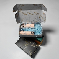 Boîte de chaussettes pour femmes impression marbre personnalisée pour sous-vêtements matériaux recyclés noir et blanc mat laminage et gaufrage