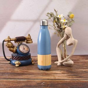 Gobelet en acier inoxydable avec un design moderne et une isolation sous vide - Product Image 2