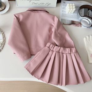 Conjunto de dos piezas de moda coreana informal de otoño para <span class=keywords><strong>niñas</strong></span> Chaqueta de cuero PU elegante y Falda plisada Traje de portador perfecto - Product Image 2