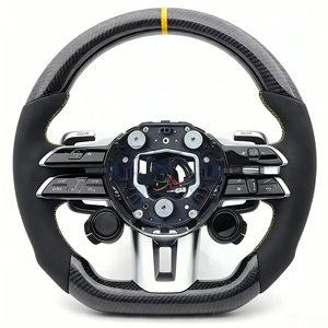 Volant de course personnalisé en fibre de carbone avec éclairage LED de changement de vitesse et cuir perforé pour <span class=keywords><strong>Mercedes</strong></span> Benz W205 W213 C63 <span class=keywords><strong>AMG</strong></span> - Product Image 4