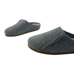 Sabots Fourrés pour Femme et Homme Pantoufles d'Hiver <span class=keywords><strong>en</strong></span> Liège Pelucheux Mules <span class=keywords><strong>en</strong></span> Liège et Fourrure Chaussures de Maison <span class=keywords><strong>en</strong></span> Peluche Courte et Liège pour l'Hiver - Product Image 5