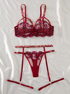 Hoge Kwaliteit Vrouwen Sexy Lingerie Geborduurd Bloem Ondergoed Set Kant Mesh Met Stalen Ring Lingerie 3 Stuks Set - Product Image 4