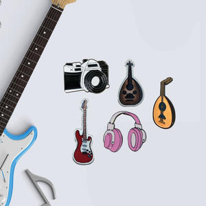 Özel Logo döküm Metal emaye <span class=keywords><strong>Pin</strong></span> üreticisi hediye dekorasyon için tasarlanmış yumuşak yaka broş - Product Image 2