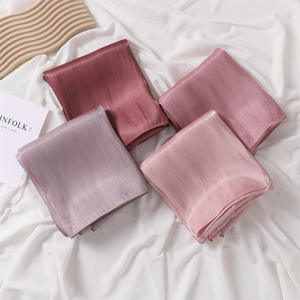 マレーシアサテンクレープヒジャブロングクレープ布レディース用ポリエステルサテンソリッドパターンヘッドスカーフ - Product Image 2