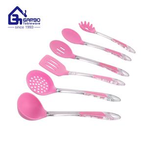 Eleva il tuo <span class=keywords><strong>gioco</strong></span> di <span class=keywords><strong>cucina</strong></span> con il nostro Set di utensili da <span class=keywords><strong>cucina</strong></span> in Silicone rosa personalizzato resistente al calore da 6 pezzi-perfetto per la casa e l'hotel - Product Image 3