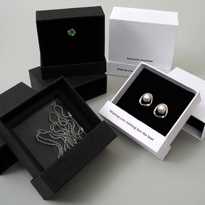 Boîte de rangement pour bijoux pour femmes, motif carré, pour emballage de bagues et de parures, vente en gros OEM - Product Image 4
