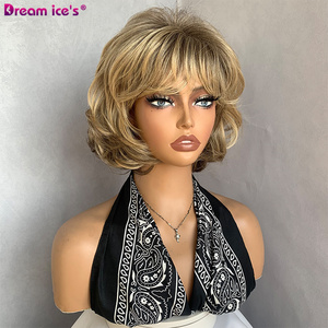 <span class=keywords><strong>Parrucca</strong></span> Sintetica Dream.Ice <span class=keywords><strong>Corta</strong></span> e Liscia a Bob, Stratificata, Colore Biondo-Marrone, per Uso Quotidiano, Resistente al Calore, Morbida e Senza Grovigli, per Donne - Product Image 3