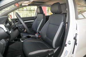 Offres Spéciales de stock d'occasion <span class=keywords><strong>2021</strong></span> <span class=keywords><strong>Kia</strong></span> KX1 <span class=keywords><strong>Stonic</strong></span> Yb1.4L Cvt Petit SUV Adulte Auto Essence 0km Voiture d'occasion Véhicule à essence Voitures neuves <span class=keywords><strong>Kia</strong></span> Yipao - Product Image 6