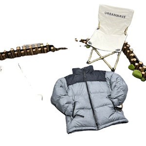 เสื้อแจ็คเก็ตผู้ชายแบบลำลองสไตล์อเมริกันพรีเมียมปี 2026 ผ้าทอสำหรับฤดูหนาว แบบควิลท์ ทรงโอเวอร์ไซส์ พร้อมฮู้ดลายตัวอักษร - Product Image 2