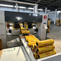 Film alimentaire en PVC personnalisable en usine, rouleau jumbo, 10/11/12 microns, plusieurs largeurs pour l'emballage en gros des supermarchés