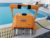 Chine nettoyage piscine robot nettoyeurs avec cordon d'alimentation et grand bassin pour aquariums
