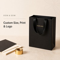 Sacs cadeaux personnalisés en carton mat avec larges poignées en ruban, logo en feuille d'aluminium, fond carré pour vêtements et cosmétiques, vente en gros en usine