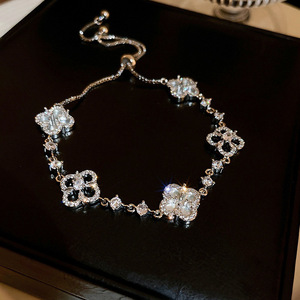 South Korea High-End Women's Elegant Light Luxury New Style Four-Petal Flower Zircon Charm <b>Bracelet</b> Fashion Chain Link <b>Bracelets</b> - Product Image 1