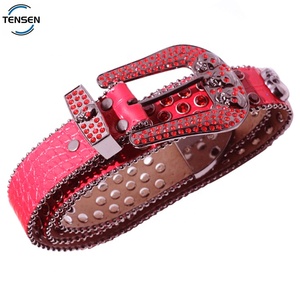 <span class=keywords><strong>Ceinture</strong></span> en cuir véritable rouge pour <span class=keywords><strong>homme</strong></span>, style classique, avec <span class=keywords><strong>boucle</strong></span> à lettres, accessoire de <span class=keywords><strong>ceinture</strong></span> <span class=keywords><strong>western</strong></span>, personnalisable avec logo, par des fabricants de ceintures en cuir sur mesure - Product Image 3
