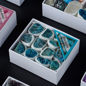Set regalo di pietra minerale di cristallo naturale grezzo per la decorazione e l'educazione curativa - Product Image 1