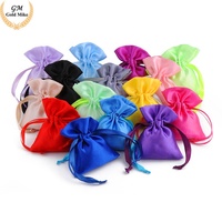 Sac à poussière personnalisé avec logo sac cadeau de voyage en tissu satiné portable avec cordon de serrage sacs à poussière promotionnels sérigraphie pour vêtements