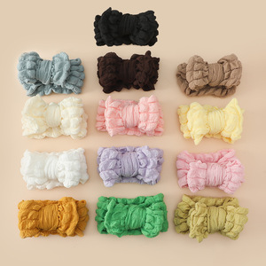 Diadema para bebé con lazo grande de tela arrugada, turbante suave y elástico de color sólido, accesorios para el cabello de bebés recién nacidos. - Product Image 1