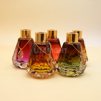 Vente flash Huile essentielle d'aromathérapie à marque privée Parfum d'ambiance pour la maison Diffuseurs de fibres parfumés pour chambre à coucher Hôtel