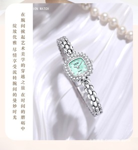 Reloj de Pulsera de Lujo para Mujer, Cuadrado, Plateado, con Bisel de Cristal, Esfera de Nácar, Brazalete de Eslabones de Burbuja, Cuarzo - Product Image 1