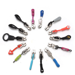 Bán Buôn Nhựa Biểu Tượng Tùy Chỉnh Ưa Thích Dây Kéo Puller Đầu Dây Kéo Thanh Trượt Zip Dây Dây Puller Dây Kéo Kéo Tùy Chỉnh - Product Image 4