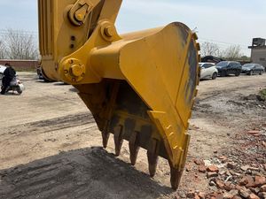 รถขุดขนาดใหญ่ Caterpillar 345GC มือสอง ผ่านการทดสอบแรงดันไฮดรอลิกเต็มระบบ ไม่มีการปรับปรุงใหญ่ๆ พร้อมเอกสารส่งออกครบถ้วน จัดส่งทางเรือรวดเร็ว - Product Image 4