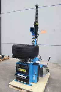 Máquina cambiadora <span class=keywords><strong>de</strong></span> neumáticos roja automática MEJOR <span class=keywords><strong>de</strong></span> Shanghai, herramientas y equipos <span class=keywords><strong>de</strong></span> reparación esenciales, cambiador <span class=keywords><strong>de</strong></span> neumáticos - Product Image 2