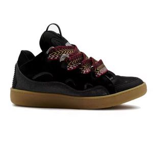 Zapatillas Clásicas con Diseño Popular, Zapatillas Planas Clásicas para Hombre y Mujer, Diseño Famoso, Logotipo Personalizable, Zapatillas de Lona de Lujo - Product Image 1