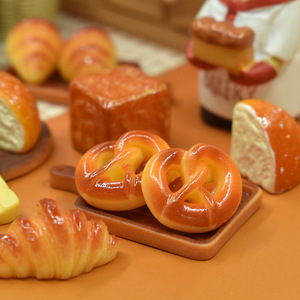 Miniature <strong>Plastic</strong> Food Play Bread Snacks Resin Cream Glue DIY Accessories <strong>Small</strong> Cake <strong>Doll</strong> House Playhouse Toys Ornaments - Product Image 3