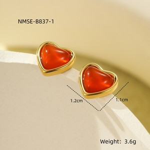 Set di <span class=keywords><strong>Gioielli</strong></span> per la <span class=keywords><strong>Festa</strong></span> <span class=keywords><strong>della</strong></span> <span class=keywords><strong>Mamma</strong></span> in Acciaio Inossidabile con Agata Rossa, Bracciale con Charm a Cuore e Conchiglia, Orecchini e Anello, Regalo per la Madre - Product Image 3