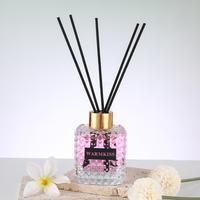 Diffuseur de parfum d'ambiance sans flamme 100 ml Adventure Women, parfum longue durée pour chambre, hôtel, salle de bain, en boîte.