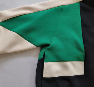 Veste <span class=keywords><strong>coupe</strong></span>-<span class=keywords><strong>vent</strong></span> tissée respirante personnalisée pour <span class=keywords><strong>femme</strong></span>, style universitaire, avec panneau matelassé néon tricolore sur le devant, écologique - Product Image 4