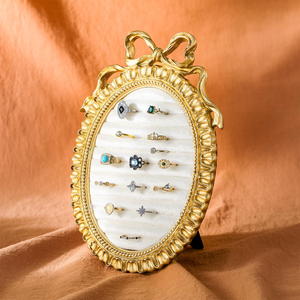 Support de présentation de bagues vintage en or avec cadre, organisateur de bijoux doublé de velours pour la vente au détail, les boutiques - Product Image 1