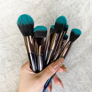 Nuovi <span class=keywords><strong>pennelli</strong></span> per <span class=keywords><strong>trucco</strong></span> 7pcs/12pcs Set di <span class=keywords><strong>pennelli</strong></span> per <span class=keywords><strong>trucco</strong></span> blu sfumato Set di <span class=keywords><strong>pennelli</strong></span> cosmetici con manico colorato - Product Image 3