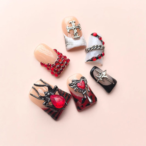 Ongles de luxe faits main, pré-conçus, en forme de bec de canard, motif araignée écarlate, style européen et américain, pour la vente chaude, 20mm, rouge - Product Image 2