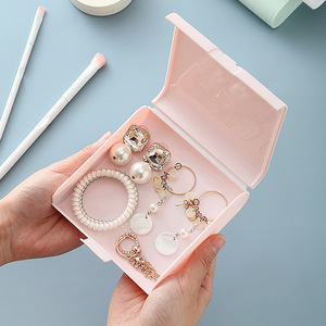 Boîte à bijoux portable en plastique, étanche, avec coloris macaron, pour le voyage, vente en gros - Product Image 2