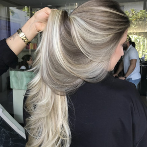 Nuove Parrucche Personalizzate in <span class=keywords><strong>Capelli</strong></span> Europei Grezzi per Donne Bianche, Radici Scure con Riflessi <span class=keywords><strong>Biondo</strong></span> <span class=keywords><strong>Cenere</strong></span>, Parrucca Frontale in Pizzo 13X4 13X6 - Product Image 1