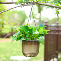 Nouveau design 2023 : Jardinières auto-arrosantes suspendues en plastique écologique pour plantes d'intérieur/extérieur, pots de fleurs avec drainage pour centres commerciaux