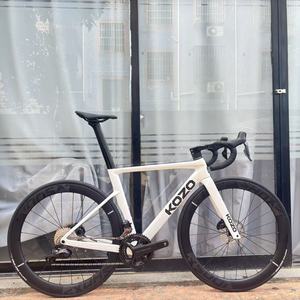 Bicicleta de Carretera de Fibra de Carbono Kozo, Venta Directa de Fábrica, Modelo Wheeltop-EDS-TX 24s, Frenos de Disco Hidráulicos, Certificación OEM CE Sk02- - Product Image 2