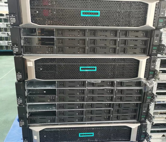USED DL385 GEN10+ 12LFF 1600W*2 with P816i-a Raid Card