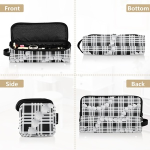 Nouveauté : Organisateur portable personnalisé avec imprimé Puakenikeni Lei, fer à friser 2-en-1, sac de voyage pour outils capillaires avec poignée - Product Image 5