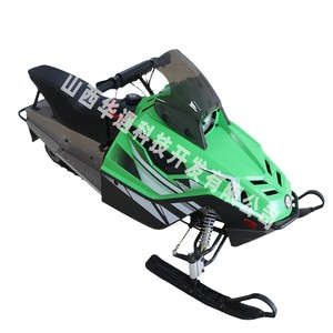 Motoneige pour enfants 200cc, moteur à essence 4 temps, capacité de charge 80 kg, pour jeux en plein air - Product Image 5